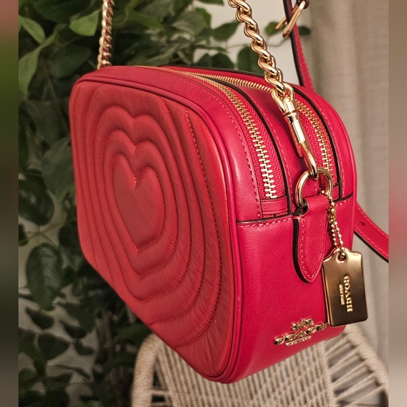 Coach Jes Puffer Heart Red Crossbody Camera Bag C2812 - Picture 3 of 9